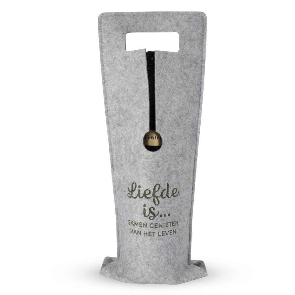 Liefde is... Samen genieten van het leven